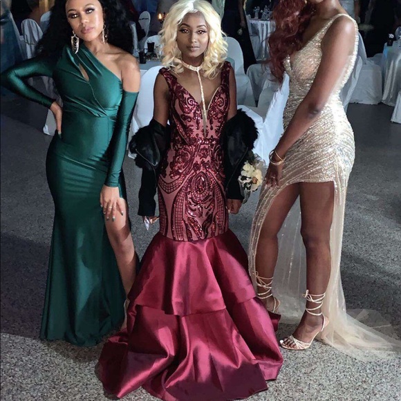 David’s Bridal Prom Dress - Picture 5 of 6